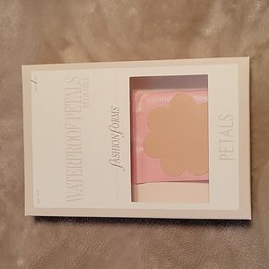 Fashion Forms Waterproof Reusable Petals